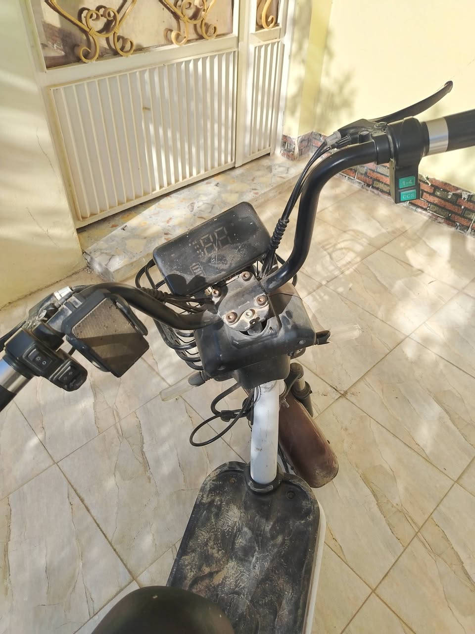 دراجة شحن حجم ١٤ نضيفه سعر ١٧٥ هاتف ***********
