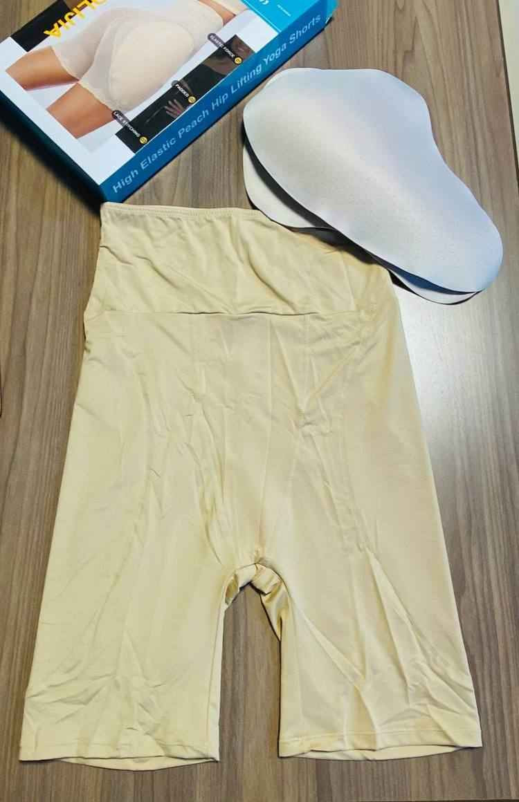 ✨ مشد ساعة الرمل المطوّر ✨
قوام مشدود وشكل أنثوي يبرز الجمال بثقة 🤍

✔️ يشد البطن ويصغر الخصر
✔️ يحدد الجسم ويخفي الترهلات
✔️ بي ثنين إسفنج جانبيات قابلة للإزالة ✨
  – تبرز الأرداف
  – تعطي امتلاء وشكل طبيعي ومتناسق
✔️ قماش ناعم، مرن، ومريح للاستخدام اليومي
✔️ ما يبين تحت الملابس، مناسب للفساتين واللبس الضيق

اختيار مثالي لكل بنت تحب القوام المرتب بدون تعب 😍
الفرق يبين من أول لبسة
متوفر لون بيجي ولون اسود 😍
القياسات S.M.L.XL.XXL.XXXL

للحجز و الاستفسار خاص 
توصيل لجميع المحافظات العراق 

#لقطة #اكسبلور #اكسبلورر_2025 #اكسبلور_فلو #عرب #ضحك #الامارات #اكسبلور_explored #اكسبلور_لايك #كومنت  #عرب_فوتو #تصويري #صور #نكت #لايك #مضحك #من_تصميمي #سياحة #غرد_بصورة #دبي #اكسبلور #لقطة #لايك #دعم #تفاعل #لايكات #كومنتات #اكسبلور بغداد, العراق


**إذا كنت صاحب هذا الإعلان وتريد حذفه لأي سبب، رجاءا أرسل رسالة إلى الدعم الفني**