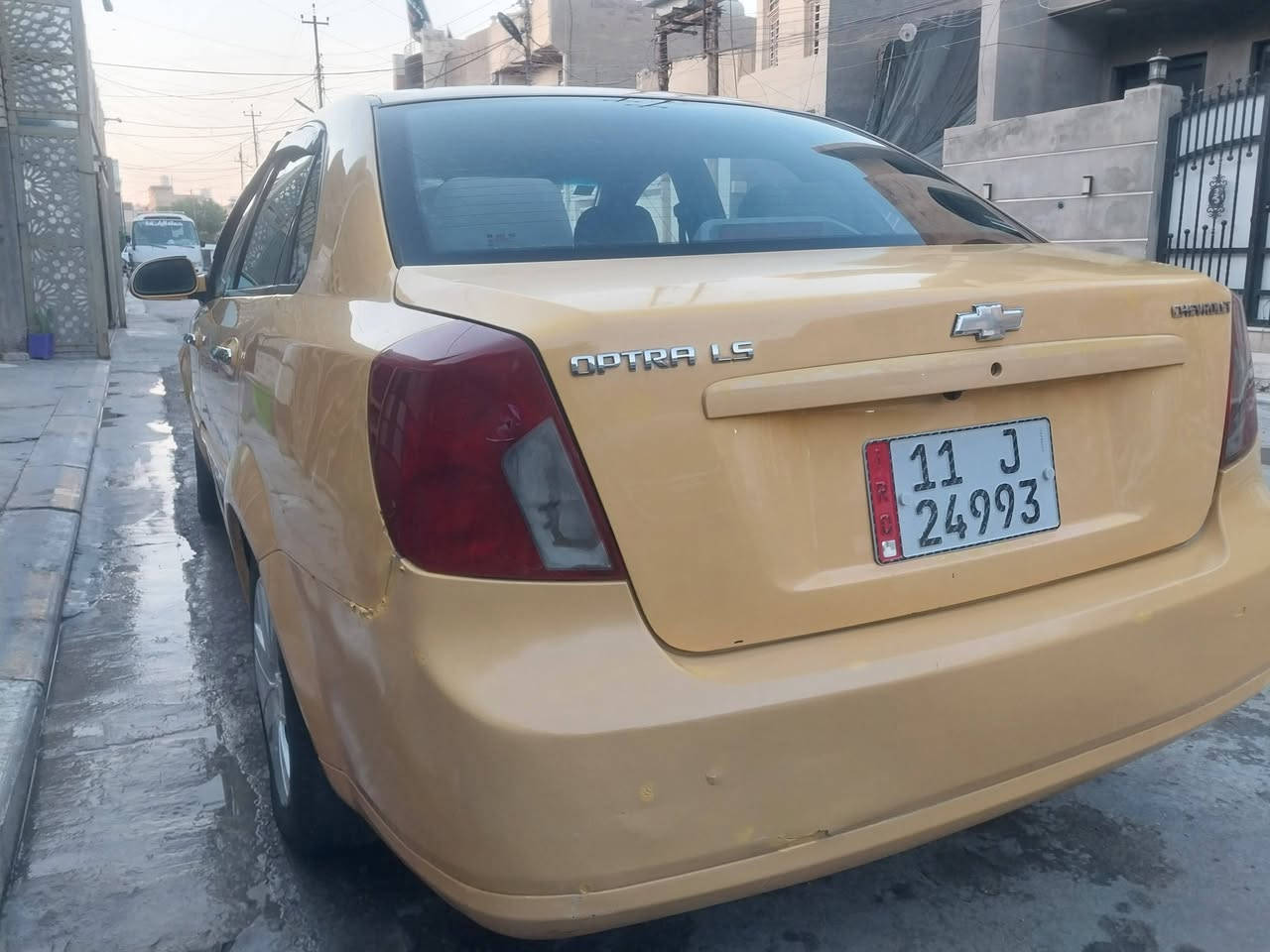 اوبترا خليجي كير اوتوماتيك رقم بغداد موديل 2012 كير ومحرك نظيفات تبريد ثلج حداديتها نظيفه مصبوغة حزام سعرها ب58 ورقة  مسجل شاشة وكامرة السيارة باسمي  مصفرة هياة وغرامات مكاني بغداد الزعفرانية.. ***********
