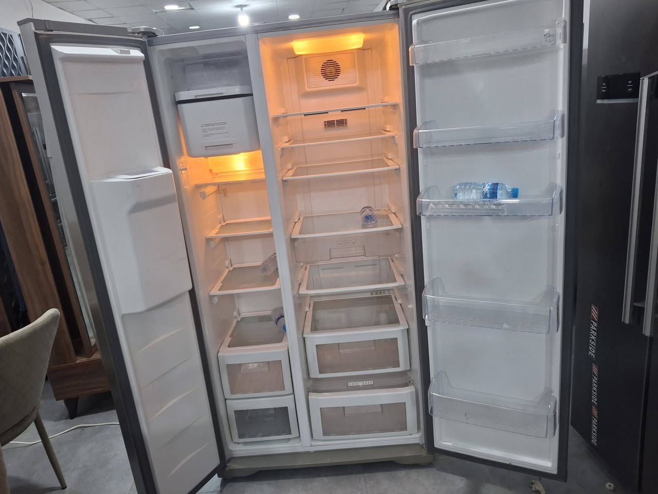 السلام عليكم ثلاجه ومجمدة بابين ٢٨قدم بيكو فول نظافه واصل للمنزل داخل أربيل مع ضمان اسبوع رقم تواصل وتساب ***********
