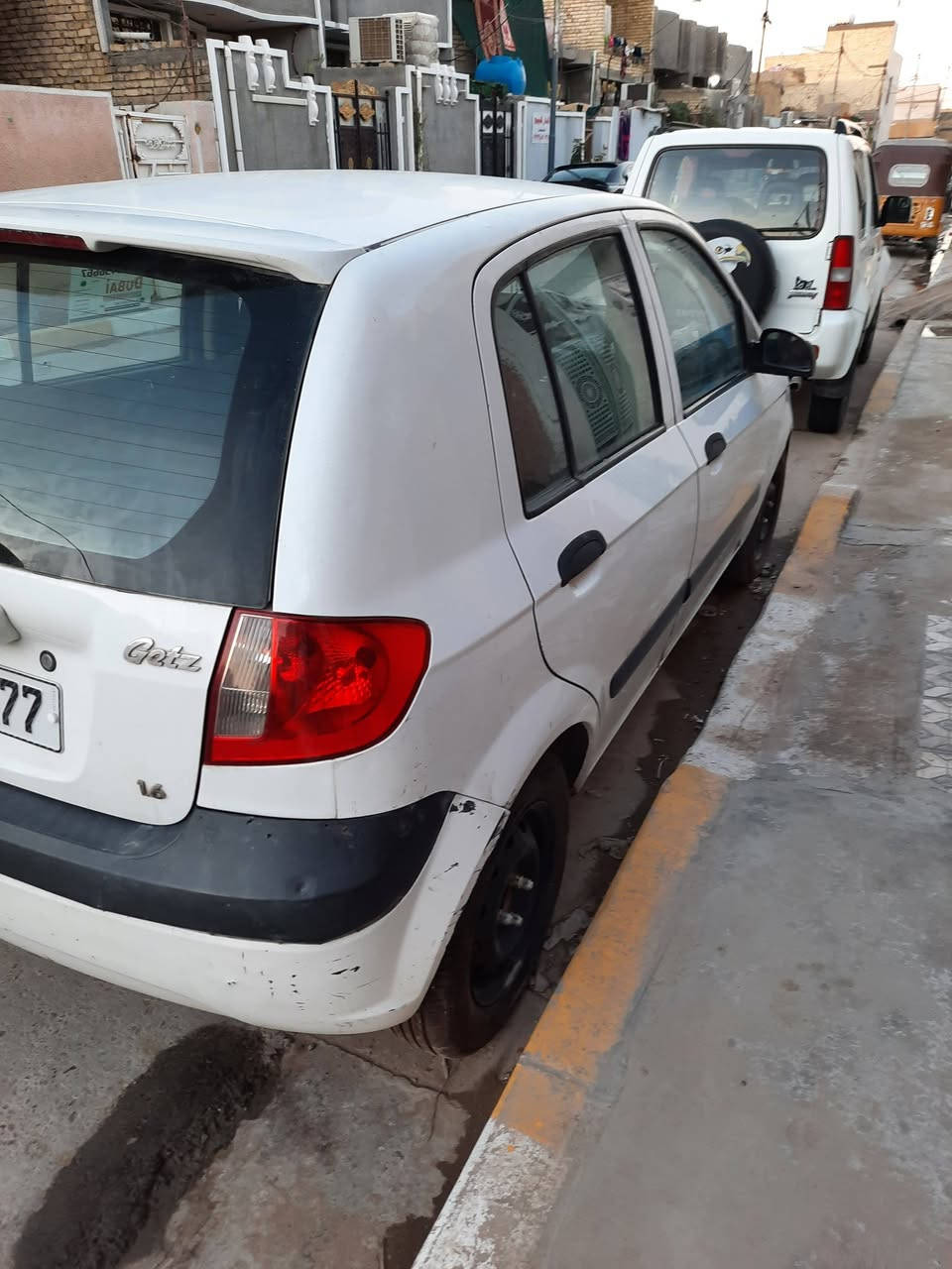 سلام عليكم هونداي جيتز ٢٠٠٩ جاهزة محرك ١٦٠٠ كير اوتو تبريد تدفئه كهربائيات تخم تاير مع ويل جديد صدر خلفي امامي جيد جدآ كلهه شغاله رقم بغداد مشروع وطني السعر ٧٣ وبيهه مجال المكان بغداد الشعب سبع قصور للأستفسار ***********
