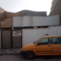 بسم الله الرحمن الرحيم بيت للبيع في حي السفير من جهة الشماعية خلف جامع...