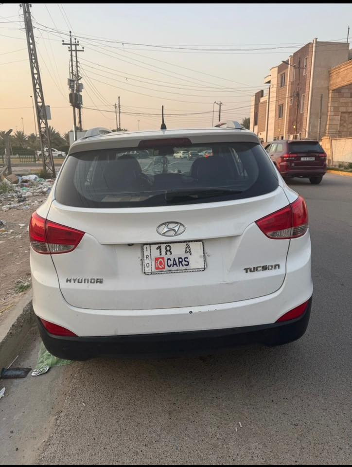 للبيع سيارة توسان موديل 2012
 • اللون: أبيض
 • خليجي
 • محرك: 2000
 • تبريد وتدفئة
 • السيارة ماشية 158,000 كم
 • السيارة بحالة جيدة جدًا

السعر: 129 ورقة وبي مجال 

للاستفسار ***********
