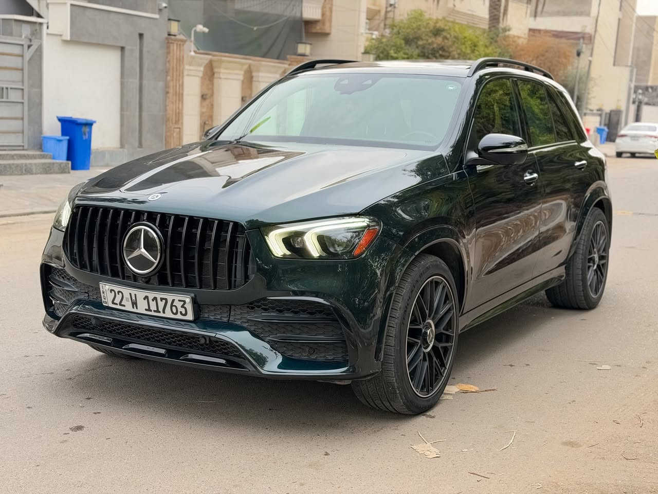 للبيع مارسدس GLE450
الموديل:- 2023
العداد:- 35.000Mile

أعلى فئة بالمواصفات:-
كت AMG كامل
مكينة 3.000 تون توربو
هيد اب دسبلي ( داتا شو )
سستم صوت ماركة ( برومستر )
بردات كهربائية بالأبواب الخلفية
لايت أمامي ملتي بم
٧ مقاعد جميعها كهربائية وتدفئة وتبريد
أوتو بارك
قيادة ذاتية وتثبيت مسار
رادرات وكامرات 360

لون مميز زيتوني أو أخضر ملكي
مغلفة PPF ضمان مفتوح

الحادث امامي بدون دواخل
صبغ قطعة وحدة فقط ( بنيد )
ايرباك مفتوح وراجع سستم كامل بدون مقاومات

السعر 53.000$ فقط
رقم اربيل بأسمي
موقع السيارة بغداد الاعظمية 

التواصل
***********
***********

