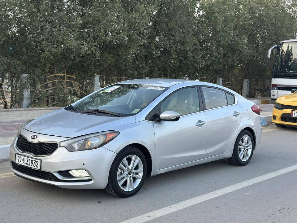 السلام عليكم
فورتي ٢٠١٥ بسمي تحويل مباشر هزه وسنويه جدد وارد امريكي بيه جاملغ مبدل وبنيد صبغ وبيه رشات صبغ بالهلال علئ الباب اكفلها الك كص وعيب شرعي وصبغ عام سياره جاهزه ومحرك ٢٠٠٠ شاشه كامرا ويل كب امريات شفط بلاجكتورات تحكم ايكو مانع انزلاق السعر ١٠٣ وبيه مجال بسيط الشراي مكاني ناصريه الاتصال ***********
