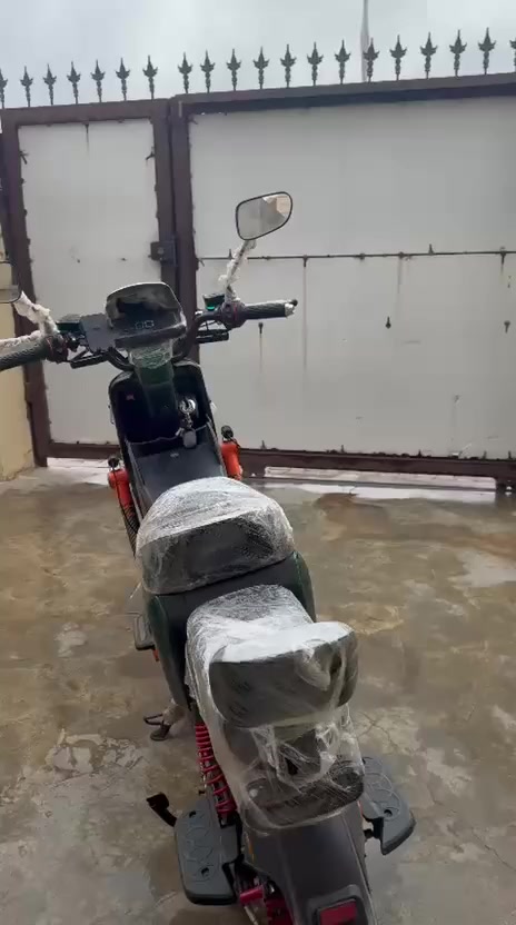 البيض سعره ٤٥٠ الزيتوني سعره ٥٠٠ شرط الفحص ثنين هم مكان كركوك ***********
