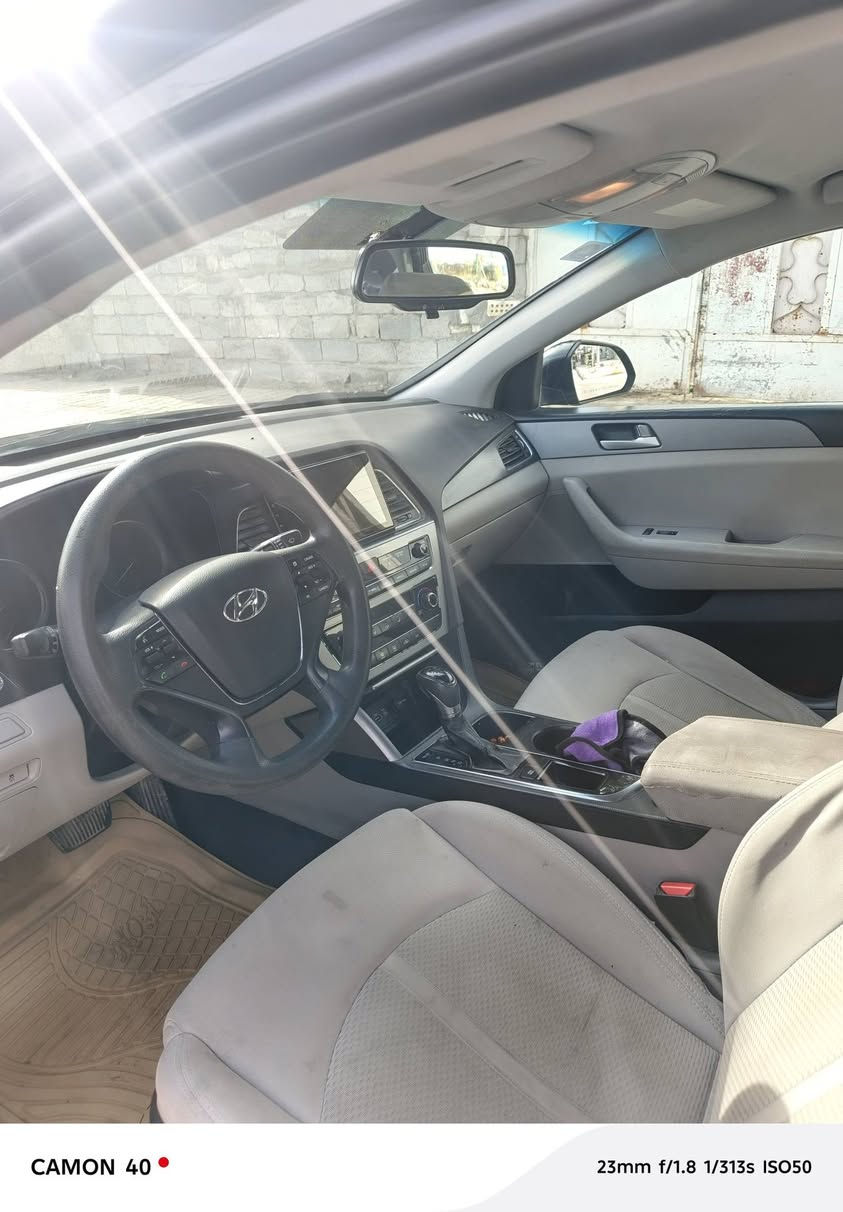 سوناتا موديل 2016
عنوان واسط صويره
السعر 105بيها مجال بسيط سونار بيها 
تحويل ثاني يوم
رقم الهاتف_***********
