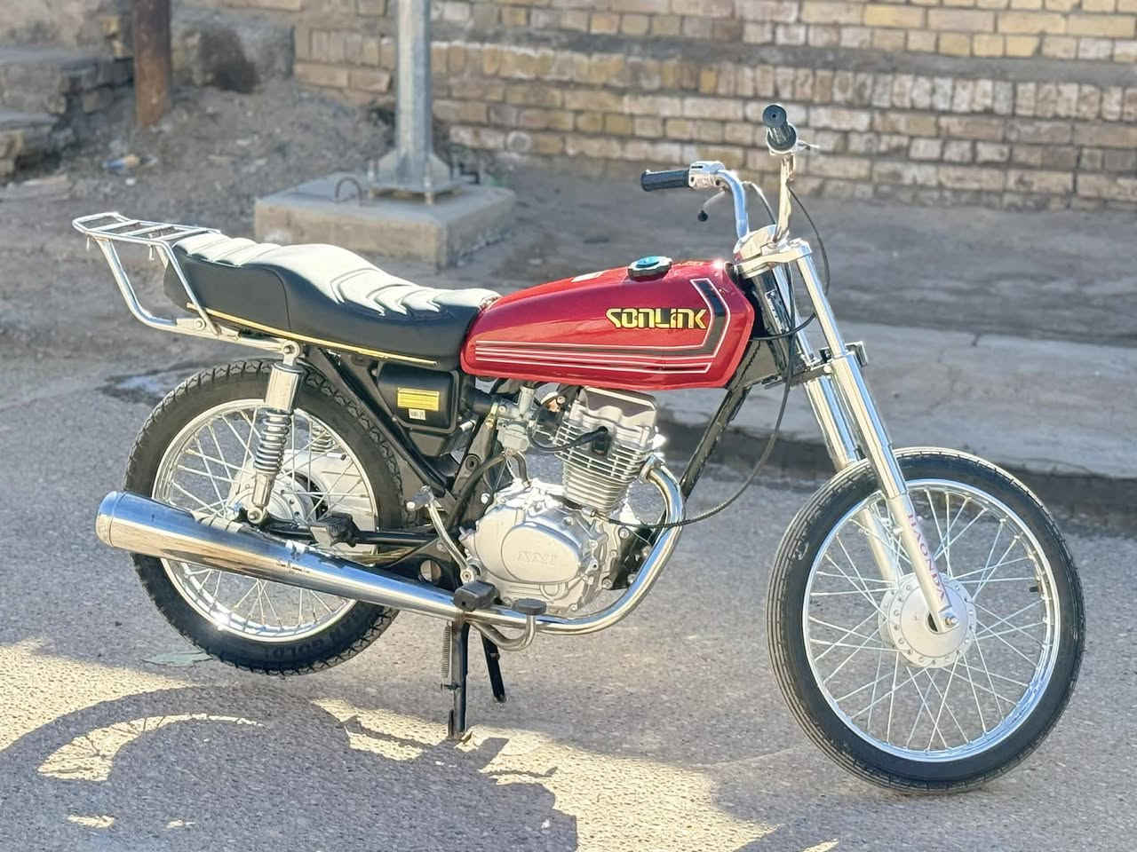 السلام عليكم دراجه اوراق سكنر صارله شهرين معمره
***********
