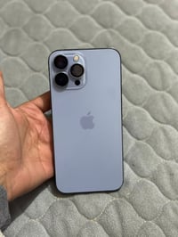 شاشة أصلية • ذاكرة ٢٥٦ • بطارية ٨٦٪