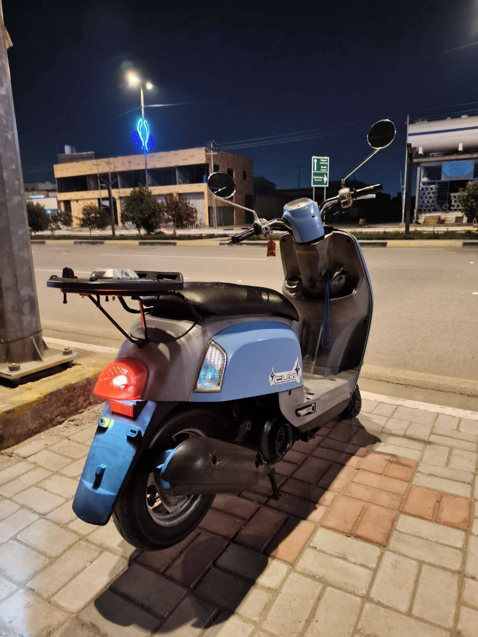 سلام عليكم شباب دراجه بوليسي دراجه خير من الله انظف من صور دراجه بلادية ما مفتوحه دراجه مختمه ختم واحد ويه المكينه داخل واخارج وصل معرض موجود عنوان دراجه كربلاء السعر خاص للأستفسار خاص او  تصال ***********
