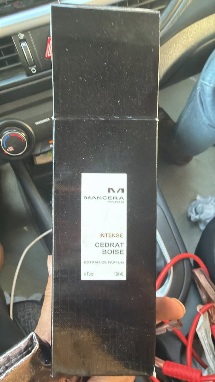 عطر مانسيرا اصلي ١٠٠٪؜ وكالة شهيره مستعمل قليل خاص أو اتصال ***********
