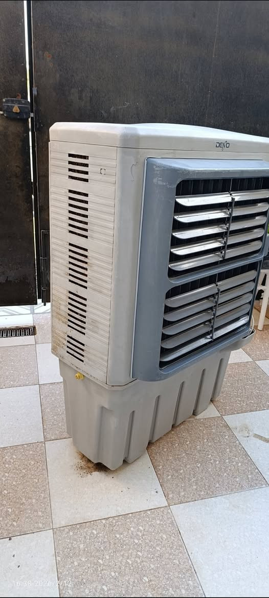 كونفيره للبيع مستعجل عليها سعر 60الف للاستفسار. ***********
