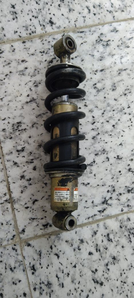 تايرات قفاز ياباني 
جوب إمامي خلفي 
سيم ويل إمامي خلفي 
دسك بنز كفاخيات دشالي زنجيل 
تانكيات ياماها ودجبل 
خرج حياكه 
المكان ميسان توصيل موجود جميع المحافظات 
*********** واتساب
