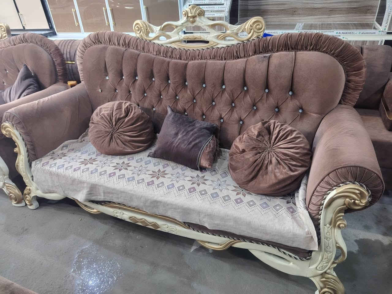 تخم ملكي مستخدم للبيع
***********
