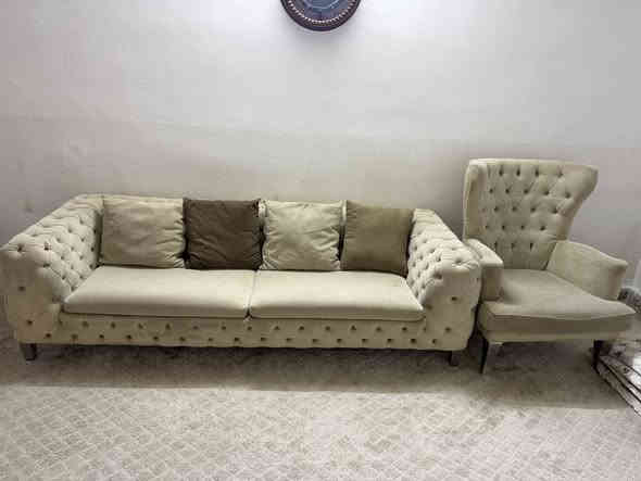 أغراض للبيع نضاف جدآ وأسعار مناسبه الاستفسار ***********
