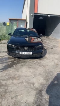 اكورد ٢٤ هايبرد سبورت للبيع او المراوس حسب القناعة حادثها موضح بالصور ...