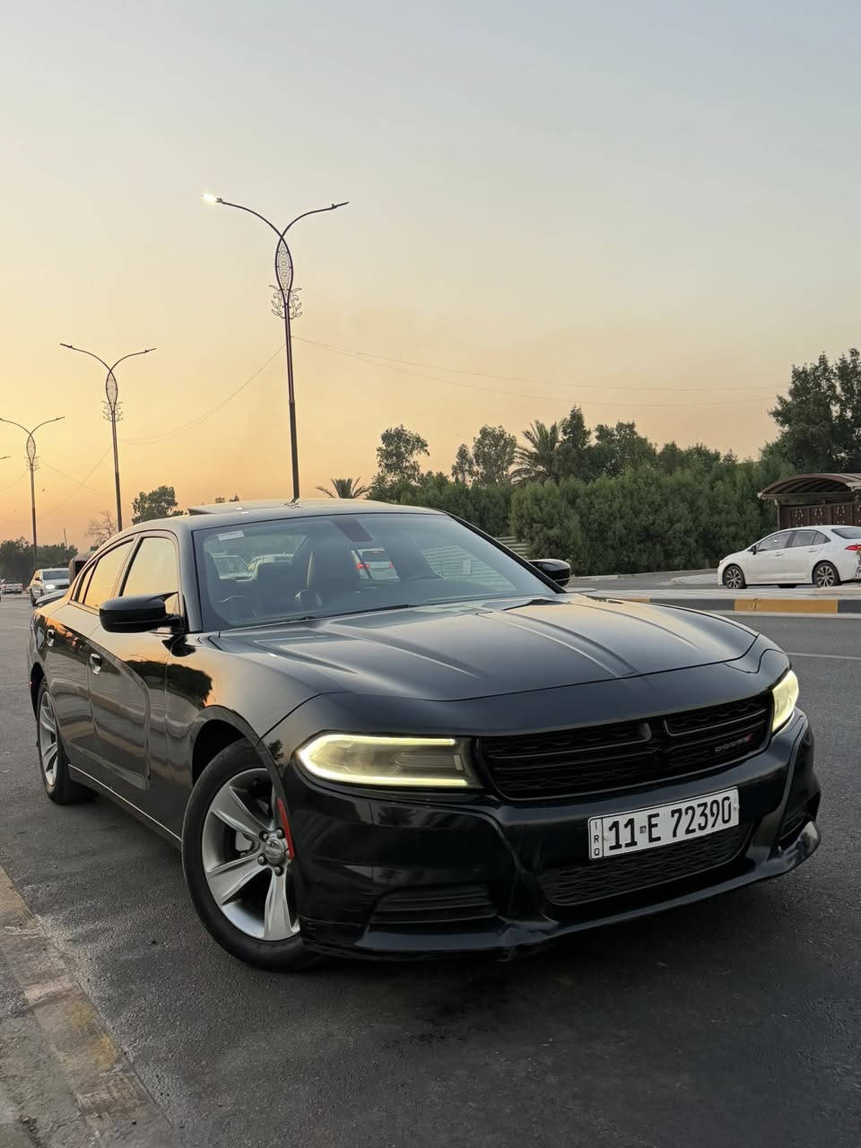 السلام عليكم جارجر 2020 اصل sxt بلص فول مواصفات ١/١ السعر ( 190) مكانها بغداد زيونه *********** سياره جاهزه بدون نقص محرك 3600 سته سلندر / فتحه سقف / شاشه جبيره 
كشنات جلد وكهرباء / خزن ميموري / بصمه تشغيل + بصمه ابواب / حساس خلفي وكامره / سياره رقم بغداد بسمي تحويل مباشر السياره بيها صبغ ٣ قطع فقط بدون دواخل بدون ايرباك 
الباقي مكفول وشرط الفحص الشراي يتصل
