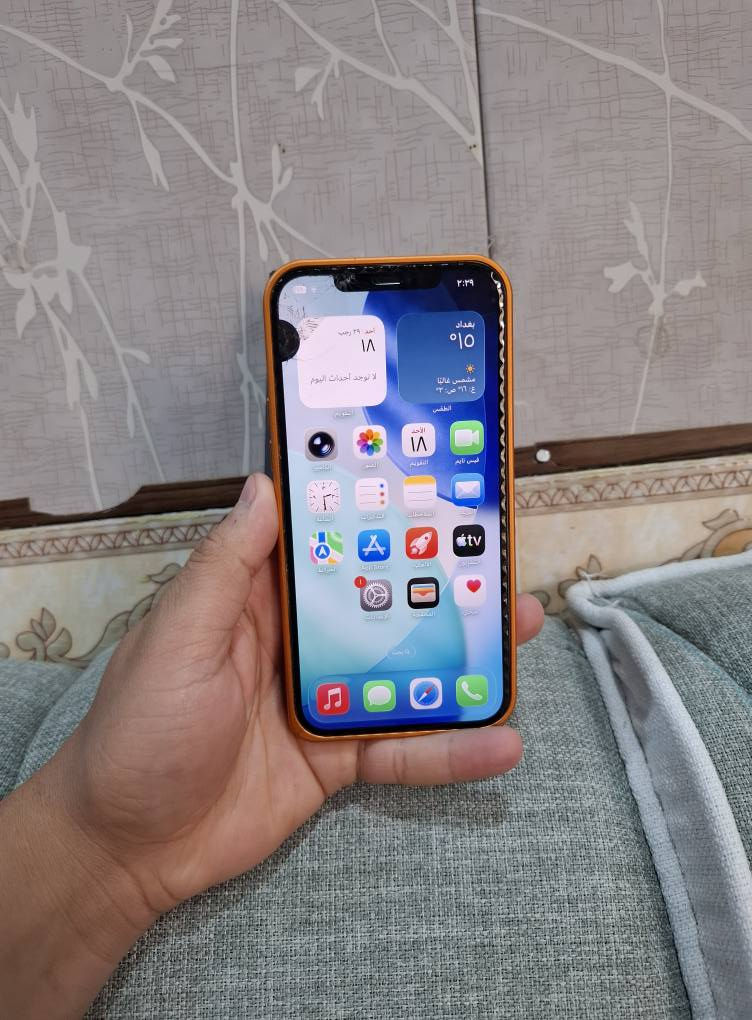 سلام عليكم جهاز ايفون 12 برو ماكس
مخليله تحويره مال 17 جهاز مكفول ما مفتوح ولا مصلح بس بي هاي تكعه بل شاشه وبي فطور قليله 
وضهره مكسور ومغلفه باكيته ويا بطاريه 81 
ذاكرته 256 السعر 350 وبي مجال مكاني ناصريه مركز *********** ناصرية, ذي قار
