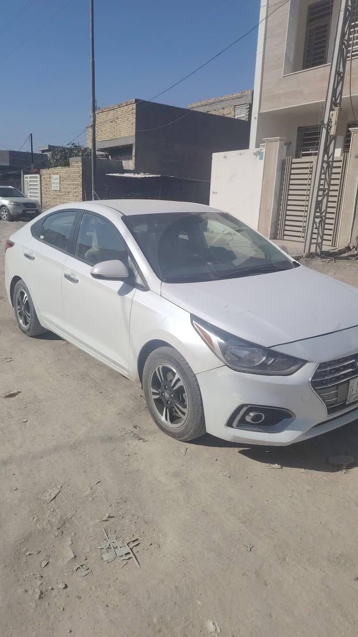 اكسنت موديل ١٩امريكي للبيع رقم بابل تحويل مباشر السياره ونضيفه خير من الله سونار موجود كير مكينه كفاله استفسار اتصل ***********
