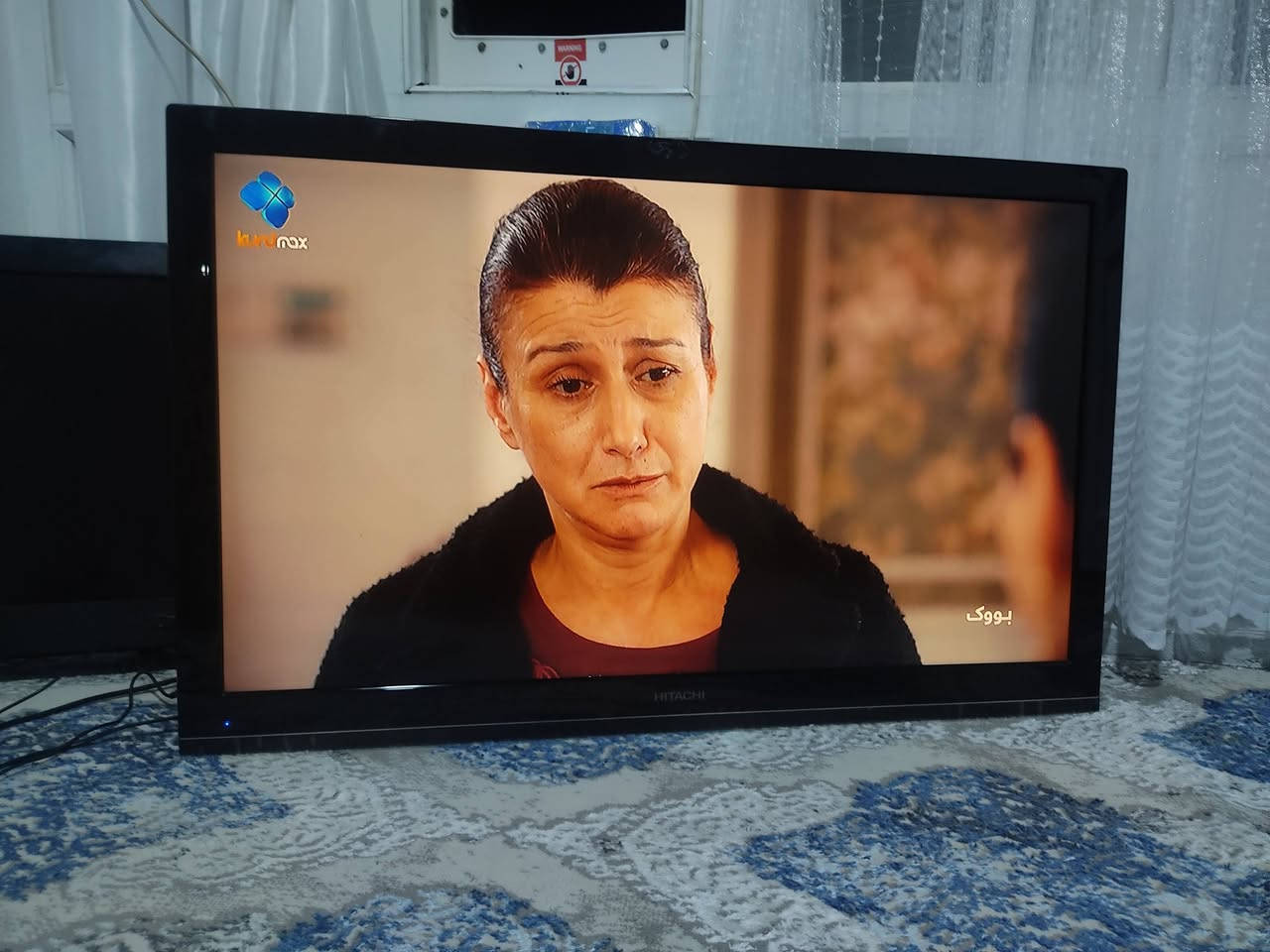ئەوtvیە  شاشە ٤۳  مارکەی هیتاشی یابانی لۆک لۆکە بەشەرتە هیماڵی خۆمە شوێن چوارقوڕنە ***********
