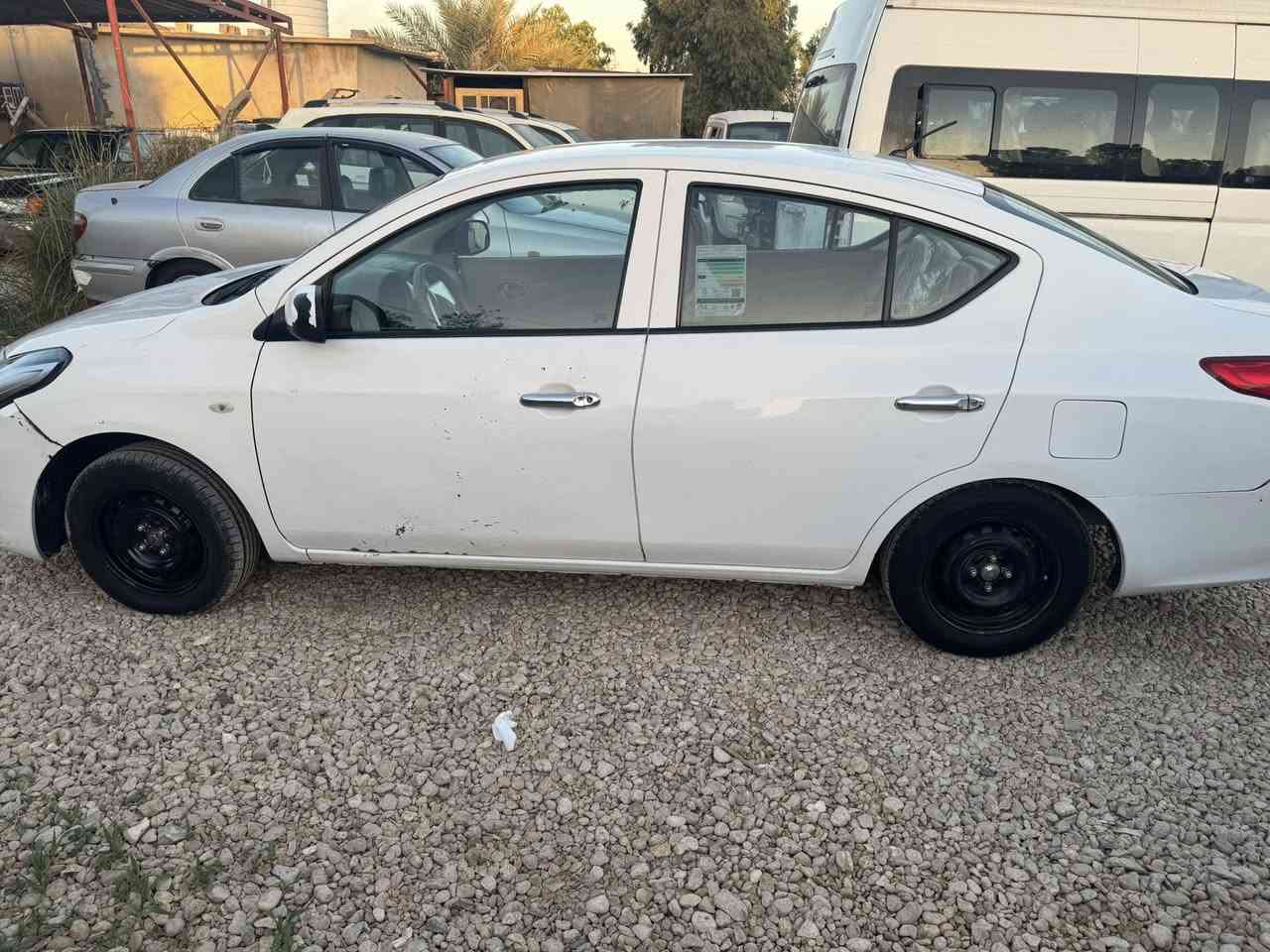 سلام عليكم نيسان سني هندي موديل ٢٠٢٠ بيه قطعتين بارد سعره ٩٥   ***********
