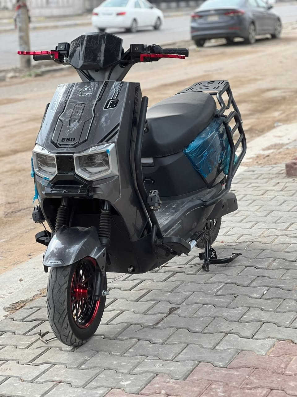 سلام عليكم شباب دراجه شحن للبيع نوع سكنس  زيرو زيرو غير مستخدم من المعرض البيت الله 
شاهد  بعدها وكاله ولا شحنه مشحونه ابد 
  الله  شاهد وصل معرض موجود ابسمي  مواصفاتها
الموديل2026
بطاريات 6 دبل 
التحويلات4
السرعه75 حقيقي معا الوزن 
شاشه تاب تعرض الك لاعطالً ان وجدت 
اشاير رباعيه 
شاحنه اصليه 
تشغيل عن بعد 
تشغيل كارت 
بصمات 2 
سويجات 2
كارتات الذكي 2
نضام السرقه 
مري أصليات 
تحمل شخصين 
تايرات جوبلس تحمل وزن عالي جداً
لونها مميز 
قفل ستيرن 
لونها مميز كلش 
استان تعليك /استان صفح 
لايتات زنوزن قويه جدا
الدراجه مدرعه بل كامل 360درجه

 اي استفسار اتصال 

***********

العنوان بغداد
