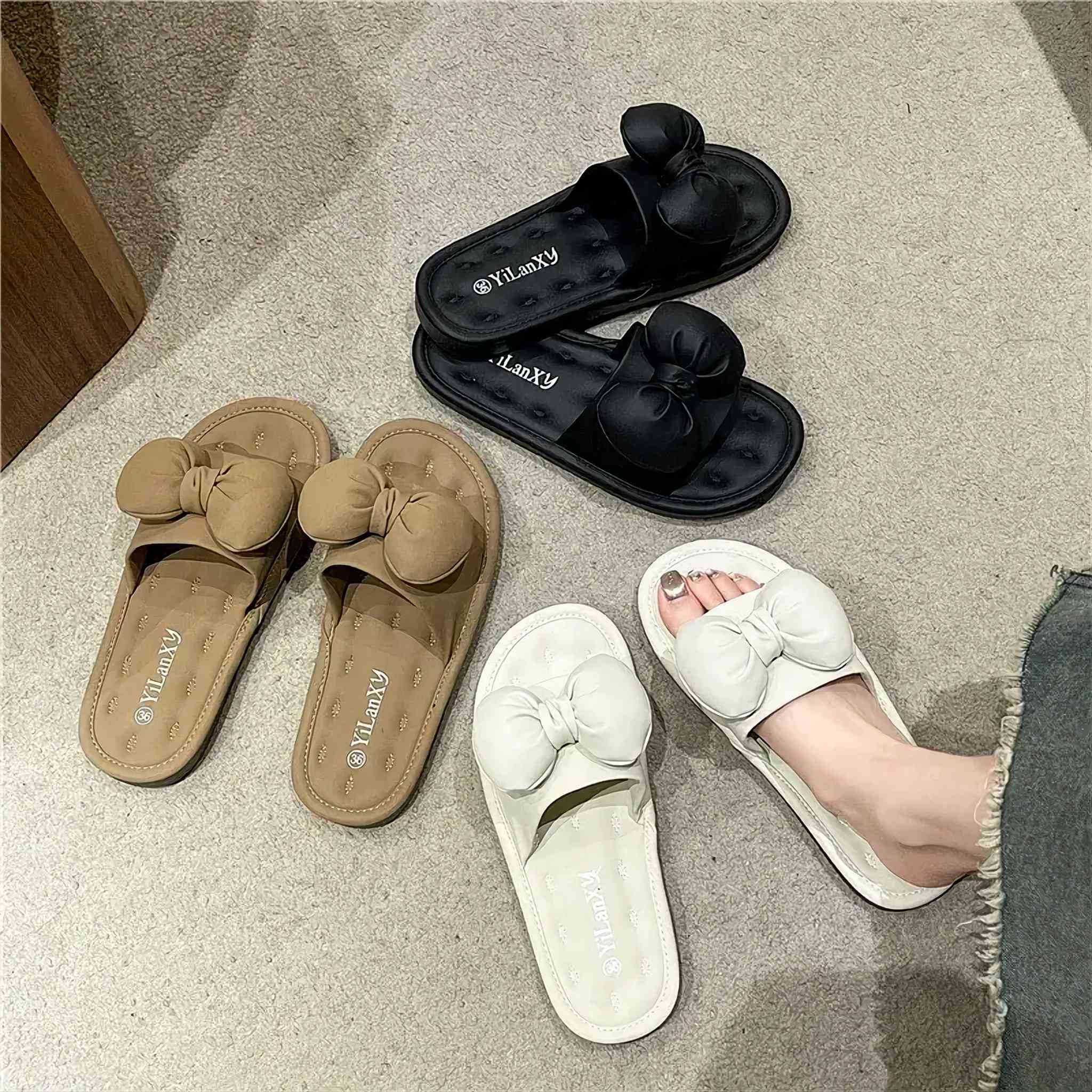 #جديد_علي_باريس✔️
شحاطة نسائي كوالتي عالي  ..طبي...شي راقي...
#السعر_10_الاف_فقط
#قياسات_كاملة_٣٧_٤١
#العنوان_السوق_الكبير_مقابل_ازياء_الحاج_ممي_مقابل_ابودعاء_للفرفوري


**إذا كنت صاحب هذا الإعلان وتريد حذفه لأي سبب، رجاءا أرسل رسالة إلى الدعم الفني**