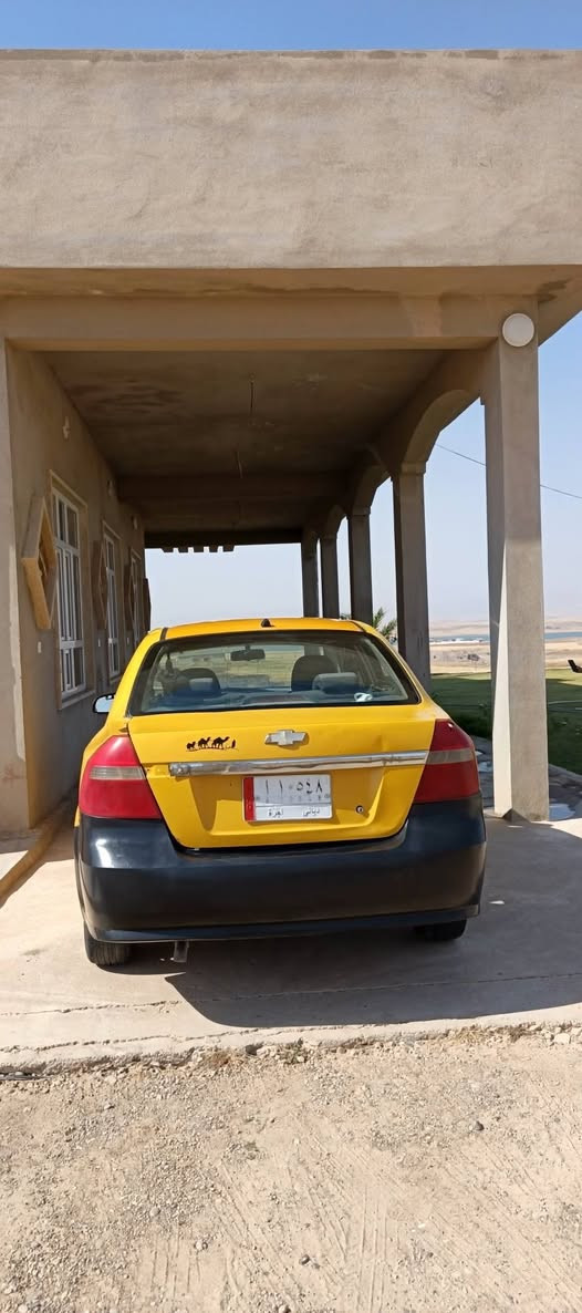افيو 2009
‏1رقم  ديالى الماني
‏2الشرعي بل موصل شرط التحويل والوكاله 
‏3السنويه تنتهي بل 2027 بشهر السابع 
‏4كير ومحرك كورله شرط.  توماتيك 
‏5صدر جديد  قبل سبوع شاده 
‏6طخم تواير ٤  ووياله جدد بللايلون 
‏7كهربائيات شغلاه ماعدا الكيجات عاطله
‏8تبريد مابيها 
‏9ضربتها من ورى 
‏10-السعر 40$وبيها مجال مكانها موصل ناحيه زمار 
‏بيع او مراوس حسب القناعه السياره غرفتها نضيفه ومصروف عليها  
‏       ملاحظة: هيئه وغرامه ٢٥٠ الف (قصد مابيع )
