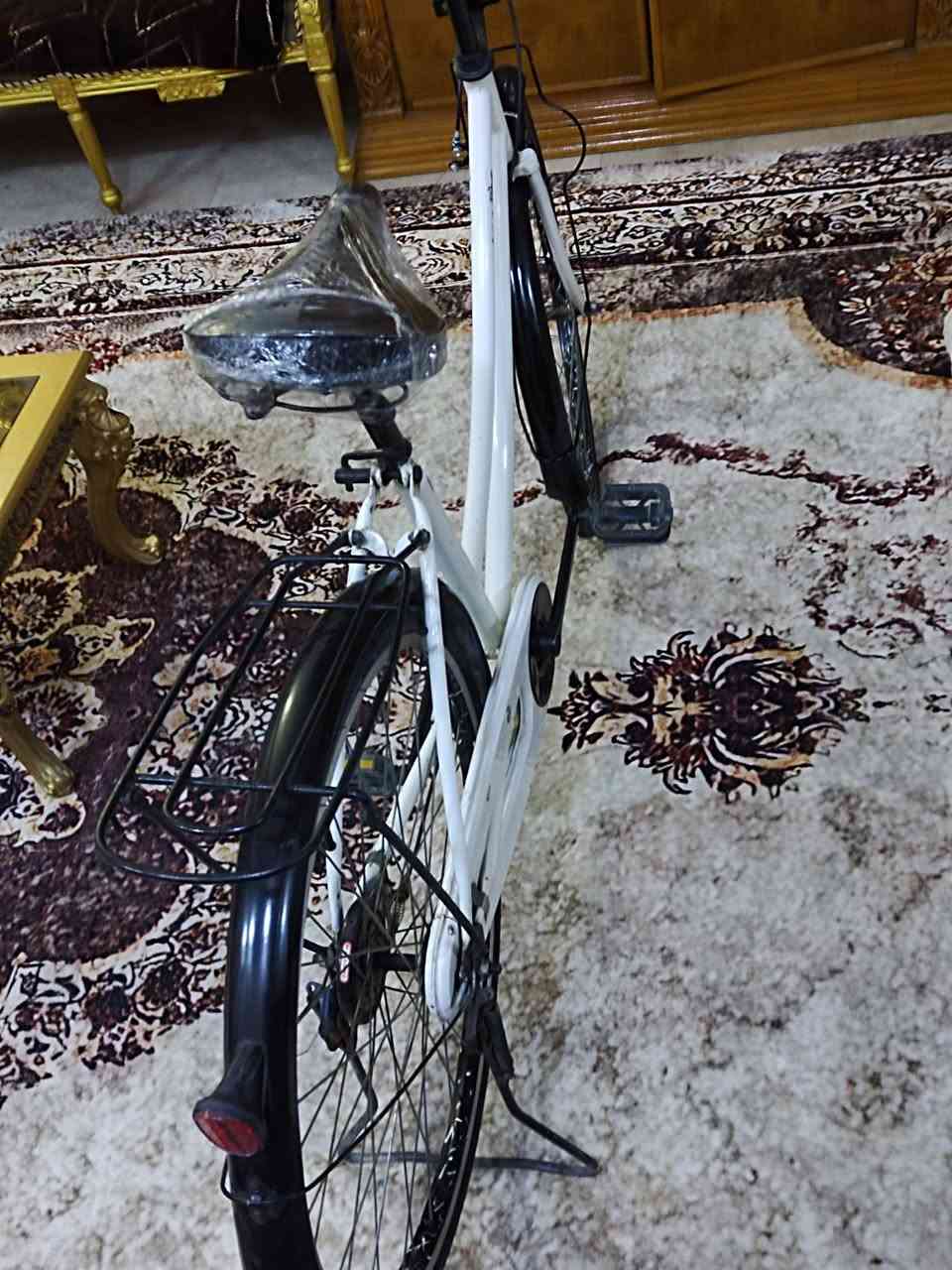 باسكل بطه لون 🤍
ما عايز شي بريك كدام بريك وره نضافه ٩٥ ٪

سعره ٩٠ وبي مجال قليل حك الجيه
عنوان ميلاد فاو مقابل مركز السلام شارع المستوصف 

متواج عله الفيس

واتساب ***********
