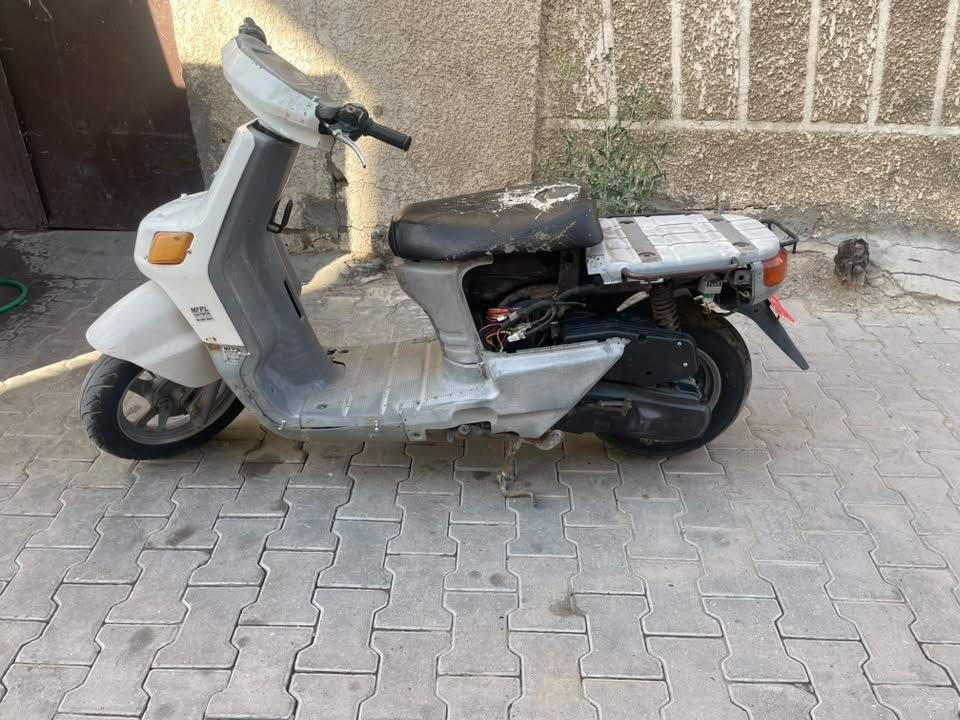 بيكم  للبيع مكينة بلاد  ناعمة كلش نقصها صفاح فقط الباقي كامل وشغال  كلشي موضح بصور سعر ٢٣٠ وبيها مجال بسيط  مكان حرية ***********

