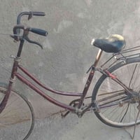 باسكل للبيع • نضيف • فيه مجال