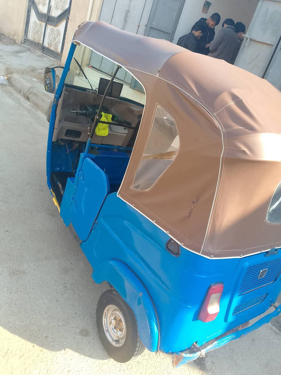 تكتك للبيع رقم وسنويه رقم بصره
موديل 2021 /11/25
مكينه مبدل والفات وبيه ضربه مكاني البصره قضاء القرنه 
رقمي ***********
سعر 6500 وبيه مجال
