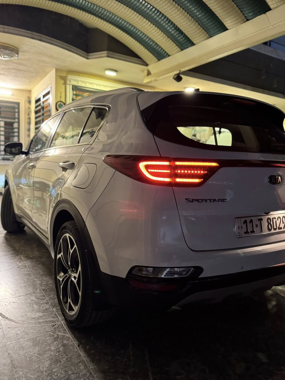 #️⃣ كيا سبورتاج خليجي 2019 GT Line
🚗 جيتي لاين فول الفول (1/1) خليجي 

📄 مكفولة صبغ وتبديل عدا مكانين بارد صغار

السعر قفل من الأخير 206$

🔧 محرك 2000 دوش

📟ماشية 83,000 Km

✨ بنوراما – جلد لونين – دبل كشن كهرباء

📱 شاشة أصلية GPS – أريل نافيكيشن

🔑 بصمة تشغيل – شاحن وايرلس

💡 زنون بلادي + بك لايت LED

📡 حساسات أمامي وخلفي

🛞ويل 19 GT Line

🎮 تحكم كامل ستيرن + شفتات كير

🚪 صندوق كهرباء – سايد بريك بصمة

📍 بغداد  

🪪 رقم بغداد دولي باسمي الجديد

📅 سنوية جديدة

***********
