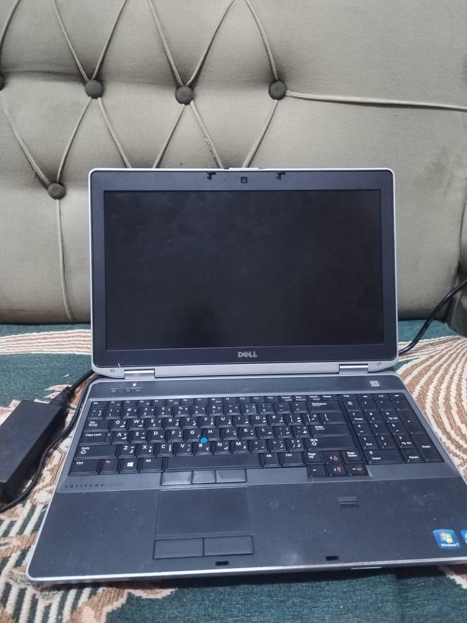 السلام عليكم للبيع حاسبة نوع Dell كلش نضيفة استعمال قليل غراضهة جاهزة شاحنة أصلية ماوس جنطة مواصفاته راسلني ادزلكياهن مكاني حلة السعر 125 للاستفسار ***********
