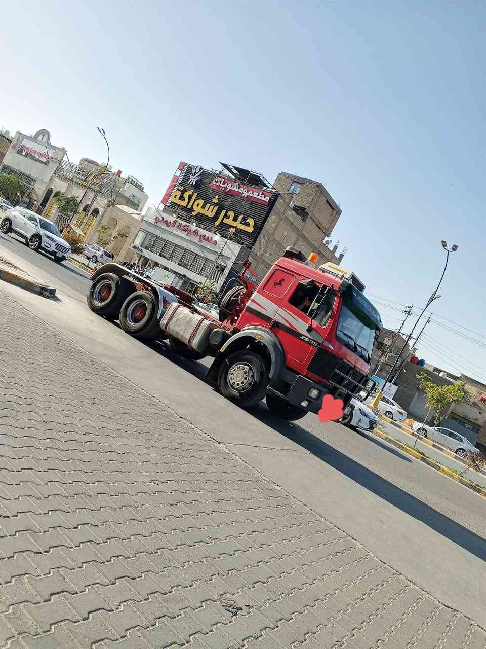 ذني السيارات للبيع السيارات مكفولات وجدد واراقام بسمي وحده نكليزي وحده الماني ومتوازي عليهن اثنينهن بسعر مناسب تواصل خاص ***********
