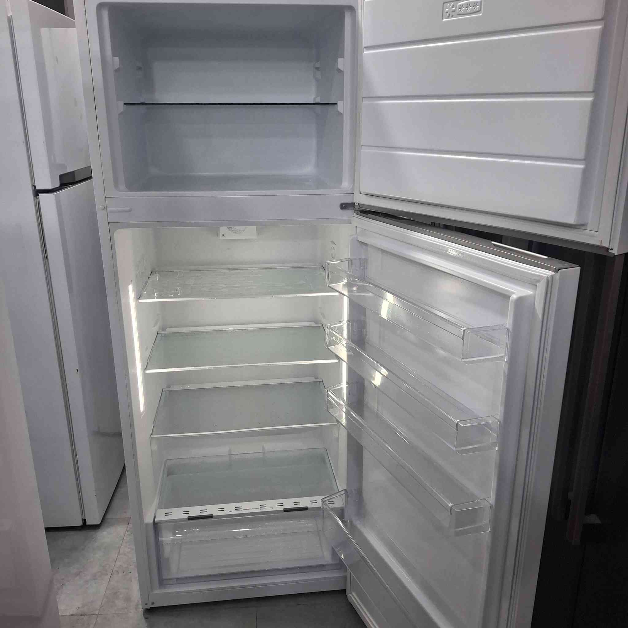 السلام عليكم ثلاجه فستل ٢٠قدم تجميد اخت الصفر واصل للمنزل داخل أربيل مع ضمان اسبوع رقم تواصل وتساب ***********
