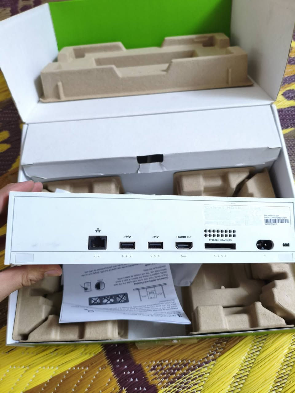 جهاز إكس بوكس سيريس اس لي بيع جهاز اشتريته جديد ستعمال شهرين بس جهاز لوك ما مفتوح يدة اصلية مال جهاز 
رقمي ***********
او علق ودخلك خاص
