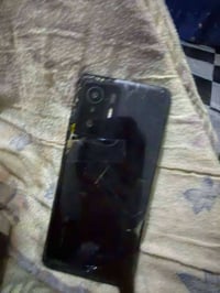 شامي تي 11 • ٢٥٦ • ظهر مكسور