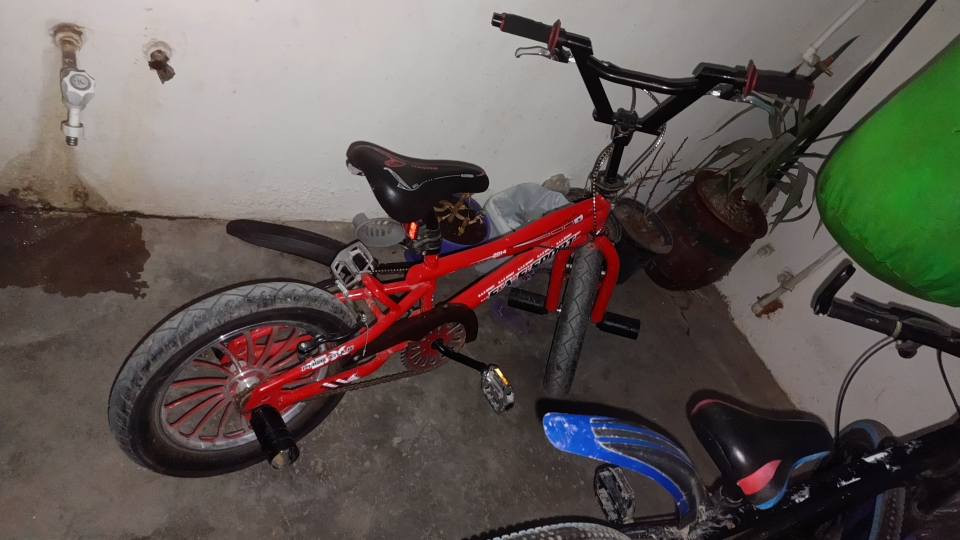 ئەم دووپاسکیلە بۆفرۆشتن زۆرتازەن لەسلێمانی *********** السليمانية, العراق
