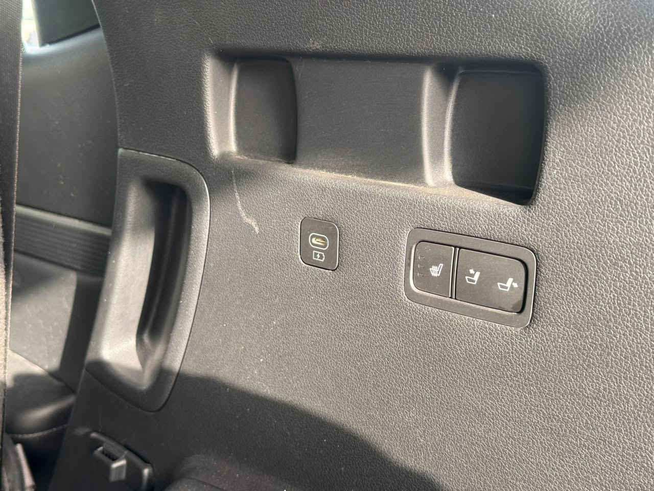 السلام وعليكم
هونداي بلسايد (كلگرافي) 

موديل 2024 

السياره بيهه جاملغ  وباب صبغ كفاله عامه صور الحادث بلمنشور 

رقم بغداد السياره ماشيه 14 الف 

السعر :300 وبيهه مجال بسيط 

اللاتصال *********** 

فول فول مواصفات 1/1

حجم المحرك : 3800 / 6 سلندر

عدد المقاعد 7 راكب 

فتحة سقف عدد (2) (بانورما)

سقف كنــــتارا

تتقدم وترجع بريمونت

شاشة عرض داتــــاشــــو

كيج الكــــتروني 

انــــارة دشبول وأبواب محيطيه متعددة الألوان 

بصمة ابواب

بصمة تشغيل 

تشغيل عن بعد (𝐑𝐄𝐌𝐎𝐓𝐄 𝐒𝐓𝐀𝐑𝐓)

شاحن هاتف لاسلكي

شاشة دشبول ديجيتال

سماعات هارمان كاردن عدد 16

عداد كاميرات 5 

كاميرا 360

كاميرا امامي

كاميرا جانبي

كاميرا خلفي

شفتات استيرن

هاند بريك بصمة

اوتو بارك (𝐀𝐔𝐓𝐎 𝐏𝐀𝐑𝐊)

اوتو هولد (𝐀𝐔𝐓𝐎 𝐇𝐎𝐋𝐃)

اوتو ستارت (𝐀𝐔𝐓𝐎 𝐒𝐓𝐀𝐑𝐓)

اوتو ستوب (𝐀𝐔𝐓𝐎 𝐒𝐓𝐎𝐏)

رادار 360

رادار امامي (تحديد مسار)

رادار جانبي  (نقاط عمياء)

رادار خلفي (التحذير من الاصطدام)

حساسات 360

حساسات امامي

حساسات جانبي 

حساسات خلفي

نظام (𝐒𝐌𝐀𝐑𝐓)

نظام (𝐒𝐏𝐎𝐑𝐓)

نظام (𝐂𝐎𝐌𝐅𝐎𝐑)

نطام (𝐄𝐂𝐎)

كشنات (𝐕𝐢𝐩)

كشنات مساج

كشنات جلد 

جميع كشنات كهربائي

كشنات خزن+ميموري 

كشنات تبريد امامي وخلفي

كشنات هيتر  امامي وخلفي

تحكمات استيرن

استيرن هيتر

تبريد لمس

تبريد مركزي 

صندوق شفط كهربائي 

لايتات (𝐋𝐄𝐃) لید عدسة زينون 

بكلايتات (𝐋𝐄𝐃) لید

 ويل كروم.  ***********
