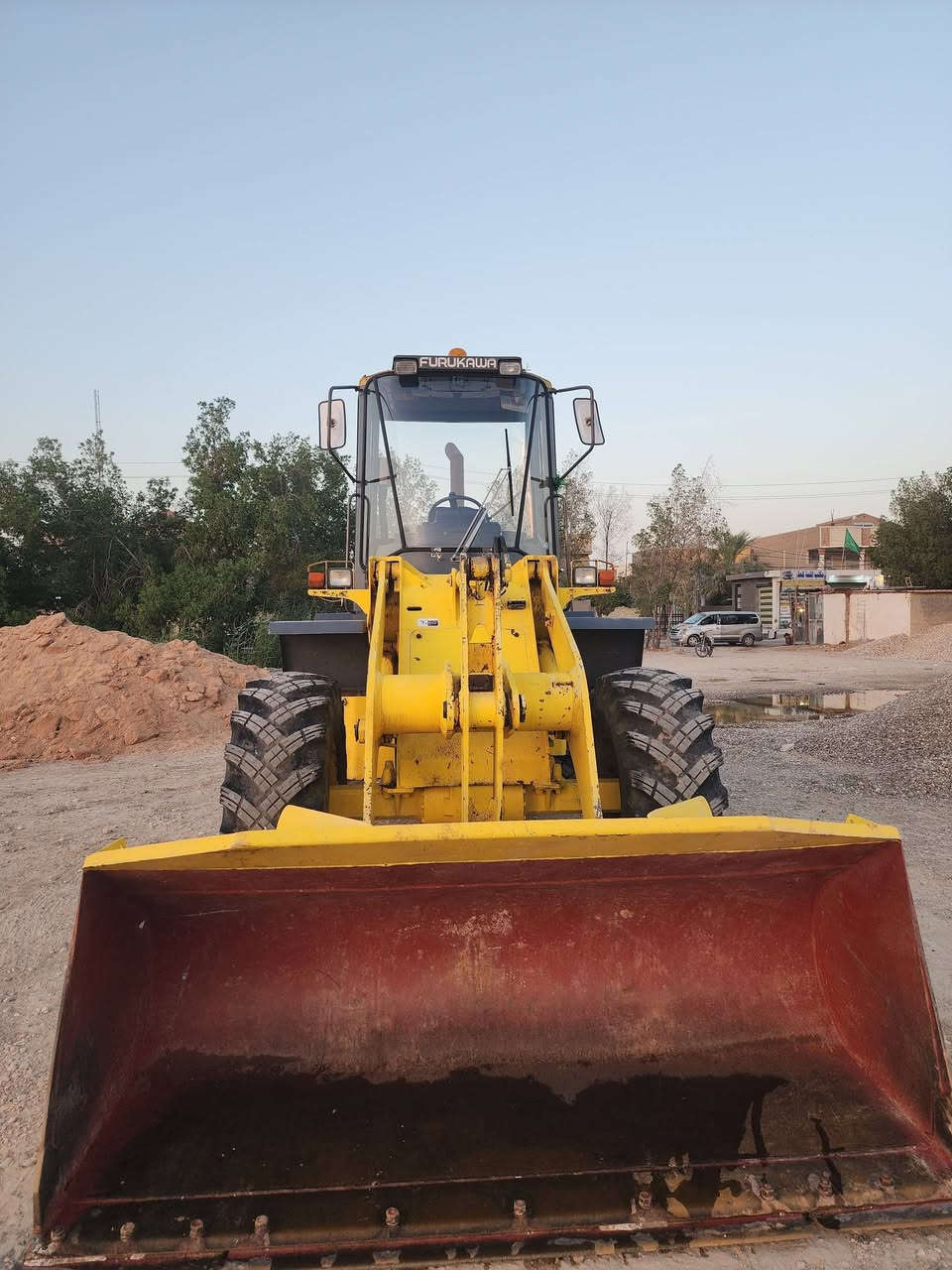 شفل فركاوى وارد اليابان 🇯🇵
حجم 310 دخول جديد ✅
ساعات العمل 4000 ساعه✅
 تدفئه تبريد شغال ✅
حداديه كير محرك كفاله عامه ✅
العنوان /بابل الحمزه الغربي ع/
***********
