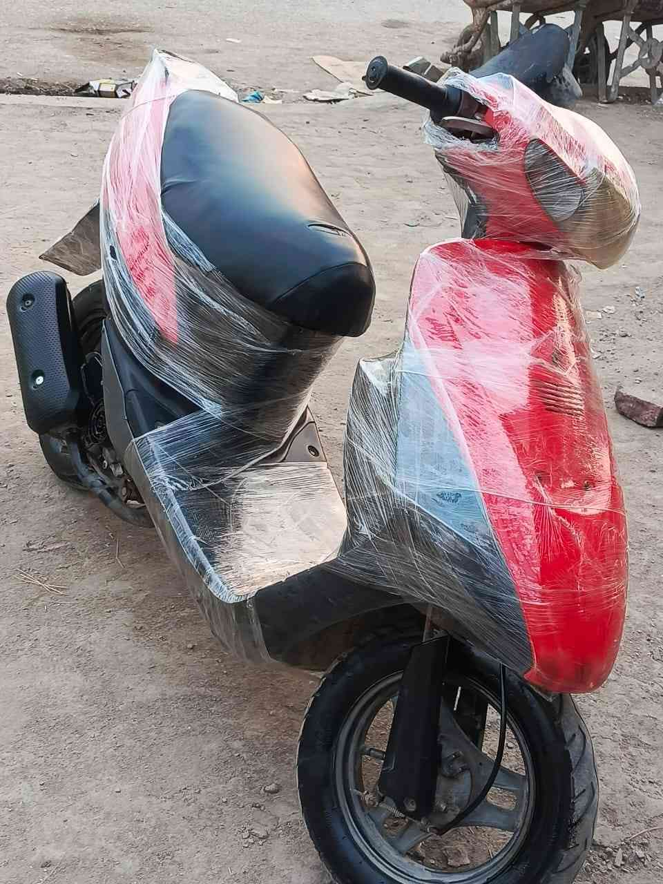 سلام عليكم دراجه للبيع حلوه نظيفه جديده كامله نقرا سلف ***********
