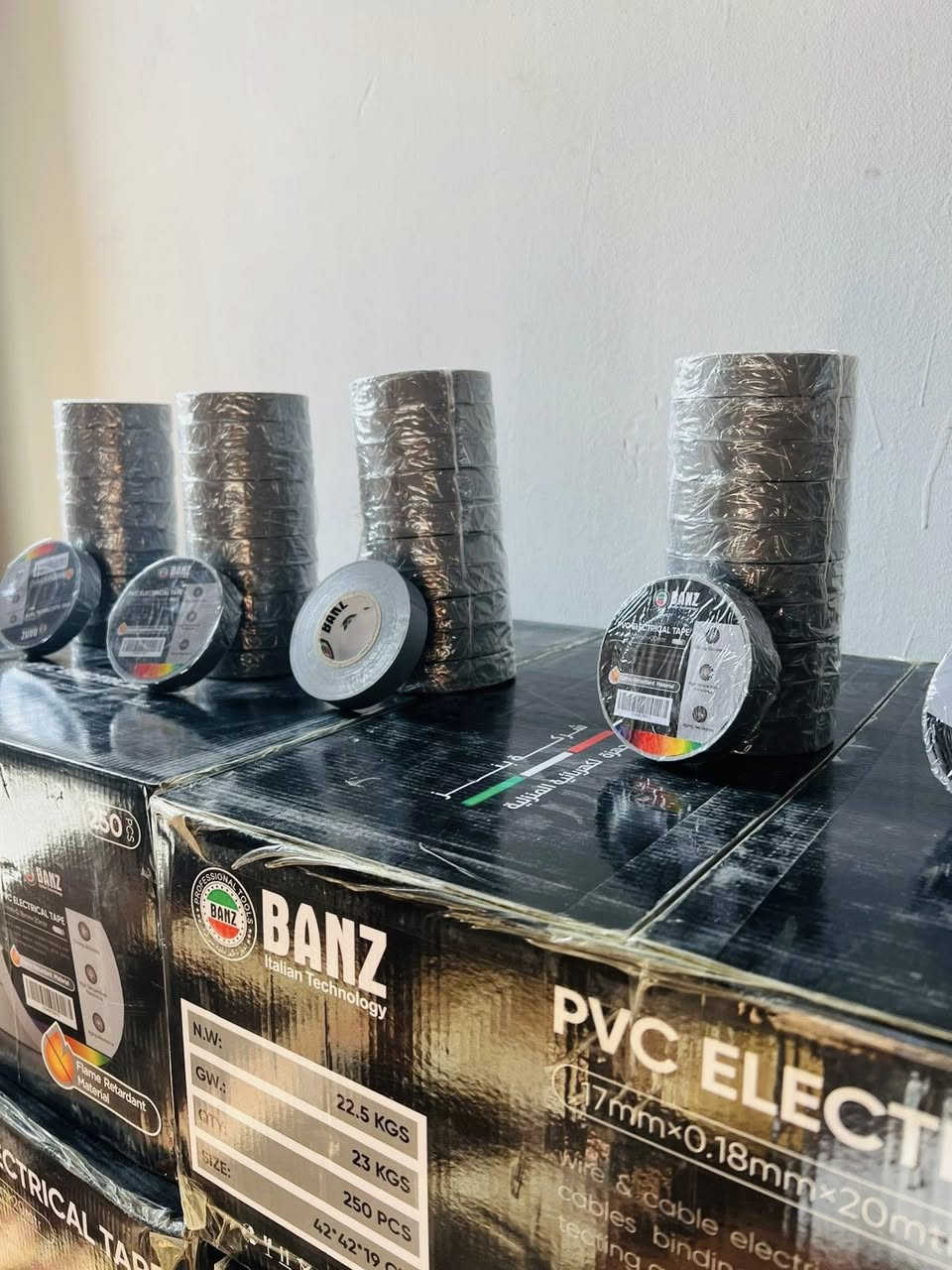 تيب حراري الاصلي تعبئه الكارتون 250 قطعه حجم الكبير شرط اصلي اذا مو اصلي مرجوع  سعر الكارتون 120 الف نهايته
***********
