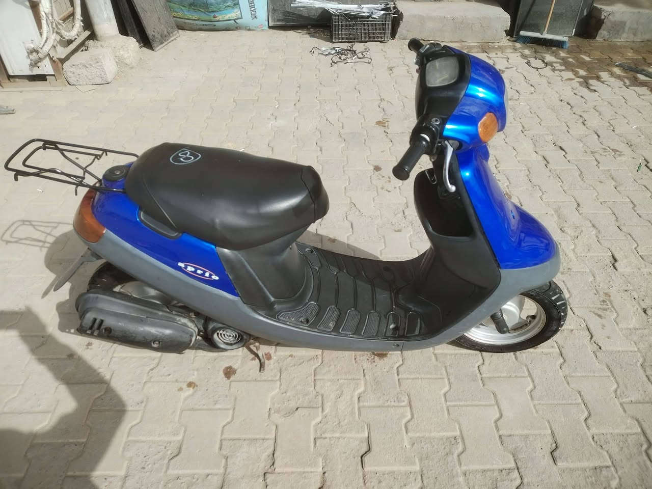 بتره للبيع فحل خطين قفل اكسن دراجه مفتوحه مره وحده سلف هندر كله شغاله مكاني شارع نبي براهيم ***********
