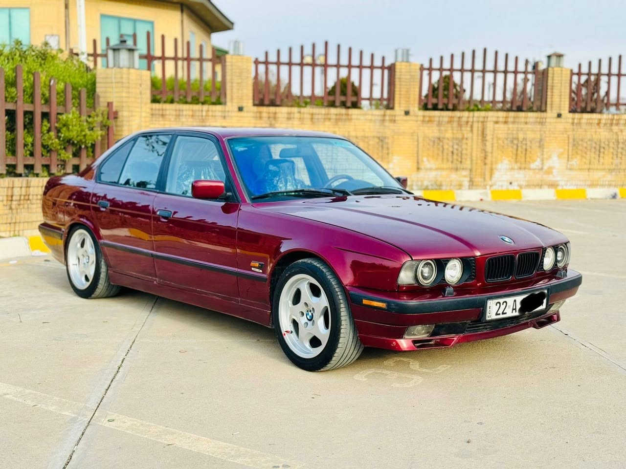بسم الله الرحمان الرحيم BMW  محرك 525 بلادي كير اتومتيك موديل 1992مواصفات فول فول سلايت ايبيس قفل مركزي زينون كشنات كهربائية تبريد مركزي استري كهربائية داخل صاج كير محرك صدر تايرات كهربائية تبريد شرط سنوي جديد رقم دولي اخوان شراي خابر تدلل عنوان كركوك.  ***********.  ***********.
