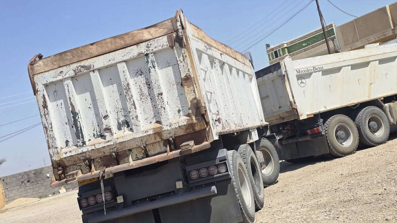سلام عليكم مقطوره البيع هاوزر ذرعه 25 متر  وزنه 10 طن شاصي 16 دنكير 16 جاهزه العمل تخم تاير جواه الستفسار عله هاذه رقم *********** يوجد واتساب.
