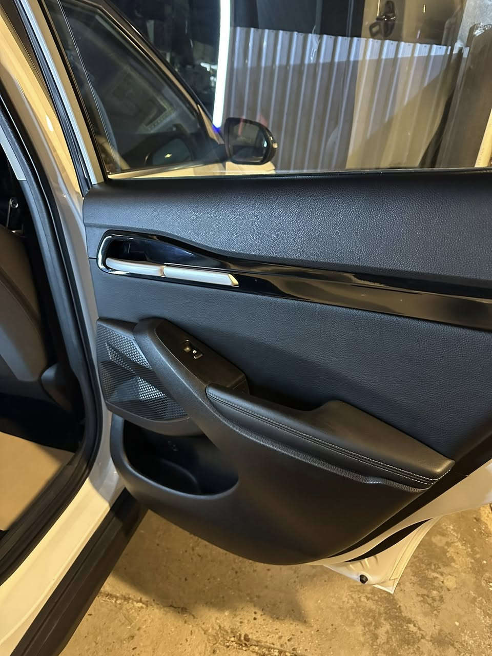 السلام عليكم كيا سلتوز موديل 2024خليجي السياره مكفوله كفاله عامه على وضع الشركه مكفوله من الصبغ والبارد والتبديل والشخوط سياره جديده بل كارتون بعدهاا بلزكات الشركه سياره جديده على ايدي مستلمه زيرو السياره ماشيه 23الف رقم بغداد باسمي مواصفاته   فول تو كلر بصمه تشغيل وبصمه ابواب سايد بريك دكمه حساسات لد خلفي اريل نفكيشن شاشه وكامره دواره فول 3انضمه قياده ويل كب كروم مري شفط ترحيب وباقي مواصفات معروفه سياره اسبير منازل كتلوكاته بصمه ثانيه ممسخدمه مكان بغداد الامين الثانيه السعر 165$بيها مجال قليل الهاتف ***********
