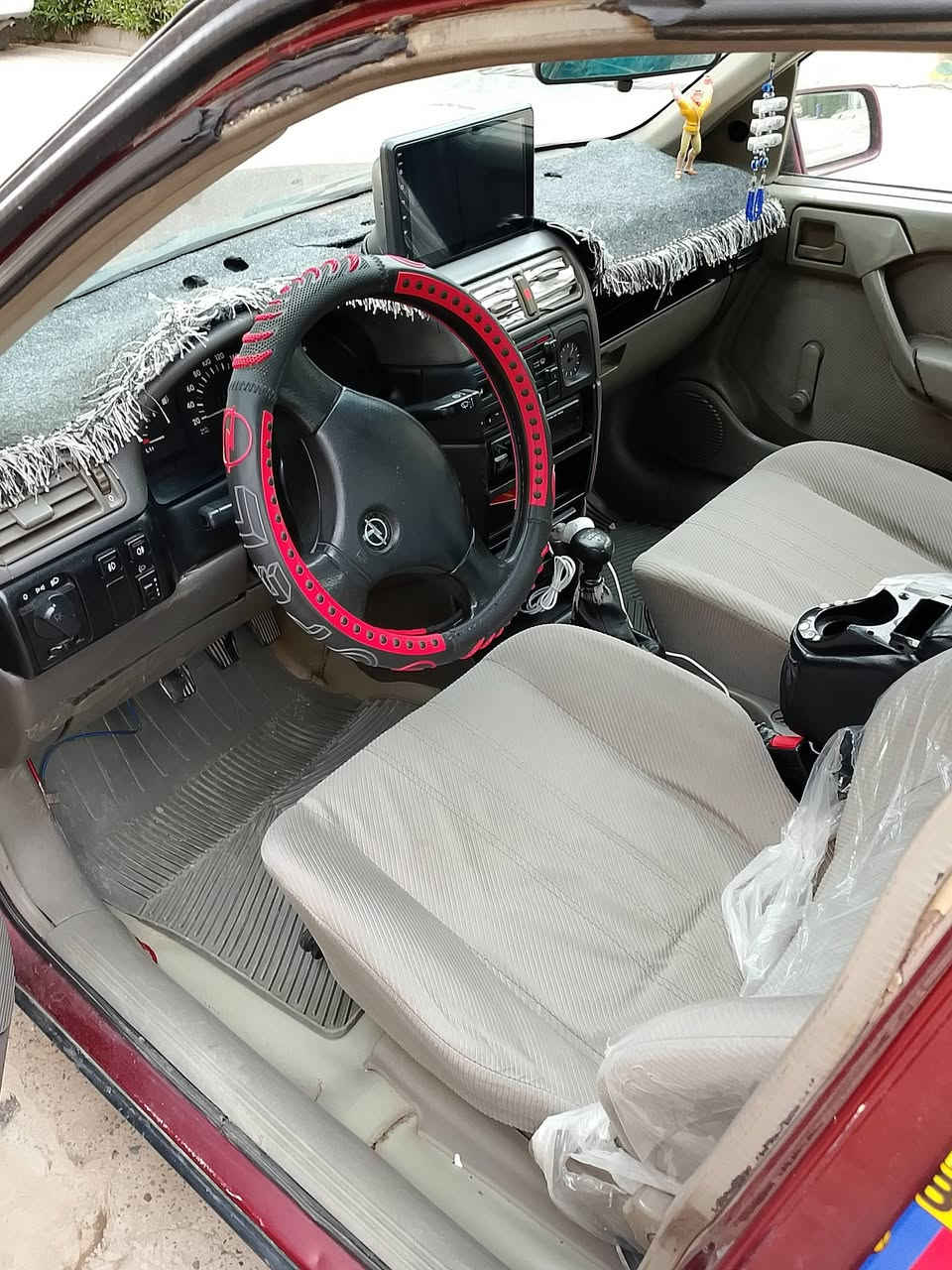 أوبل فكتره 18 سنويه 31 كركوك مشروع وطني بسمي دفتر بانزين كلها عل بلاد مابيها اي ضربها  شرط التحول والوكله موديل 92 السعر 51اوبيها مجال قليل الرقم ***********
