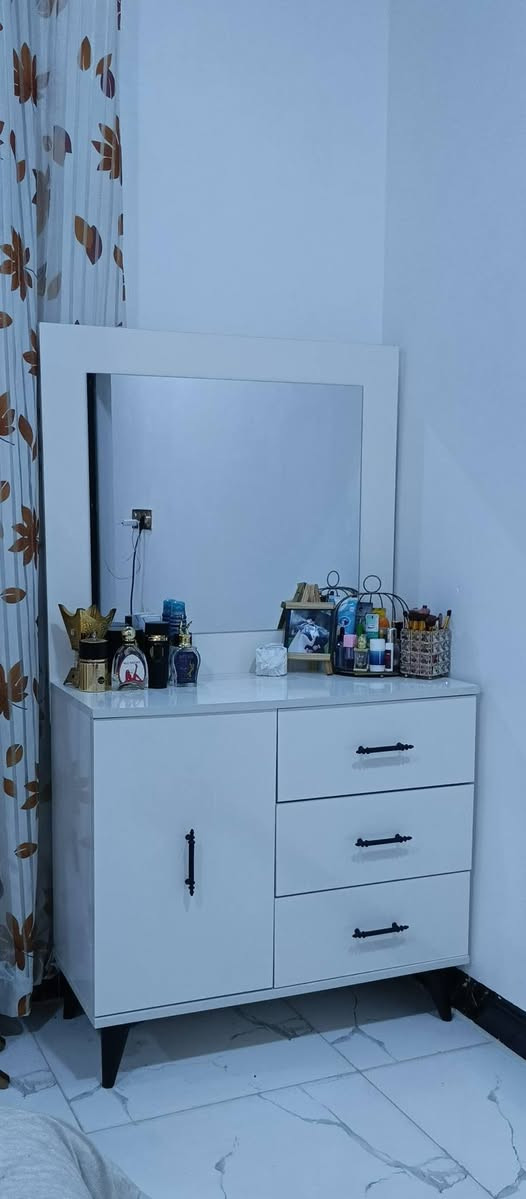 غرفة للبيع مستخدمه شهر بس سرير مخزن


**إذا كنت صاحب هذا الإعلان وتريد حذفه لأي سبب، رجاءا أرسل رسالة إلى الدعم الفني**