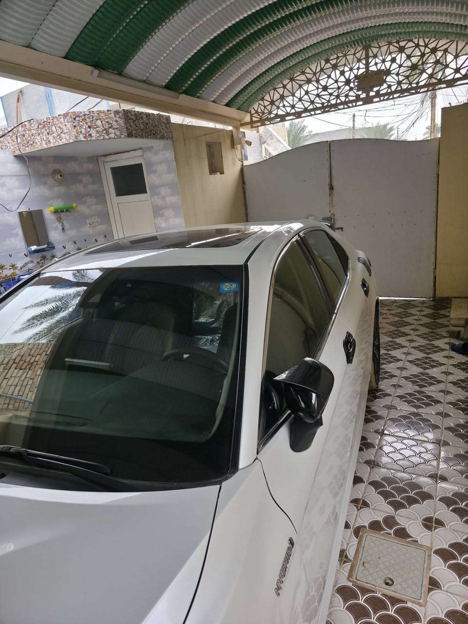 السلام عليكم كامري هايبرد 2023 SE
ماشية 40 الف 
رقم بغداد تحويل ثاني 
حادث خفيف
صور الحادث مرفقة بل منشور
السعر 188
***********

